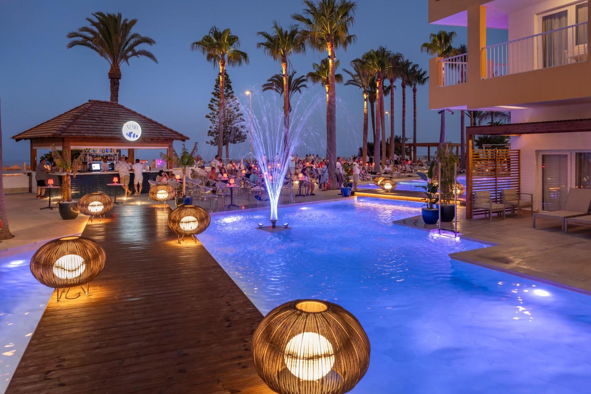 Mediterraneo Bay Hotel & Resort روكيتاس ذي مار المظهر الخارجي الصورة